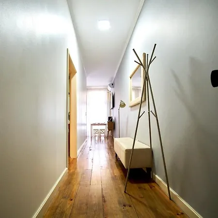 Market Place Apartment *