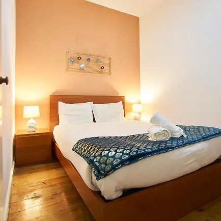 Market Place Apartment *