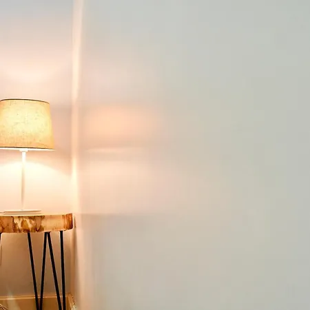 Market Place Apartment *