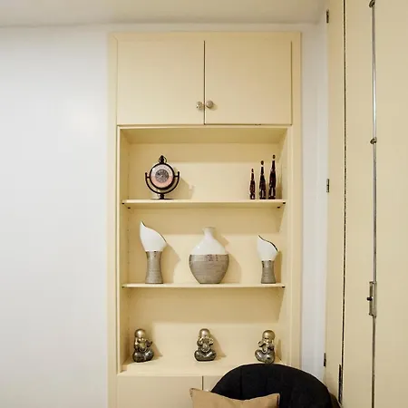 Apartment Market Place