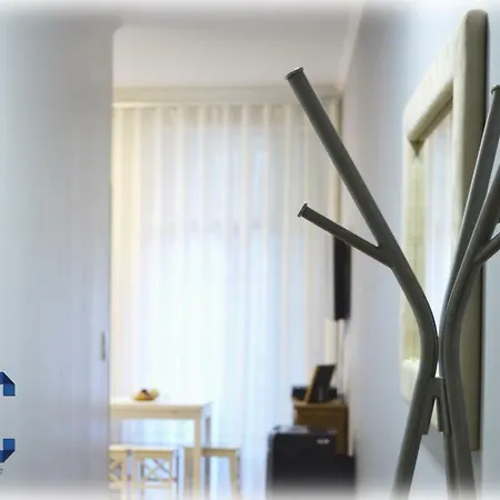 Market Place Apartment *