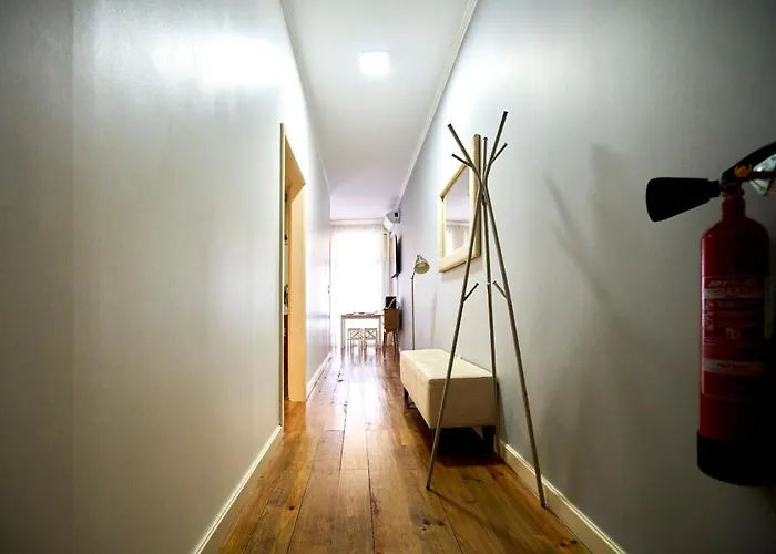 Market Place Apartment *