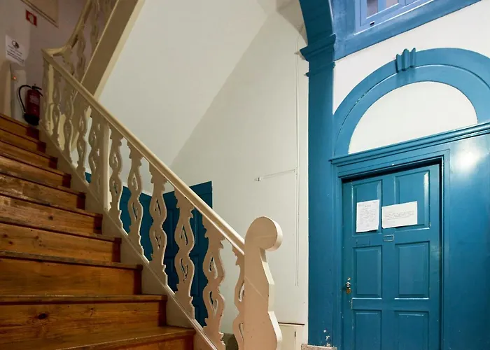 Market Place Apartment *