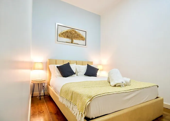 Market Place Apartment *