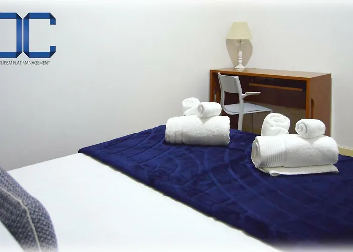 Apartment Market Place *